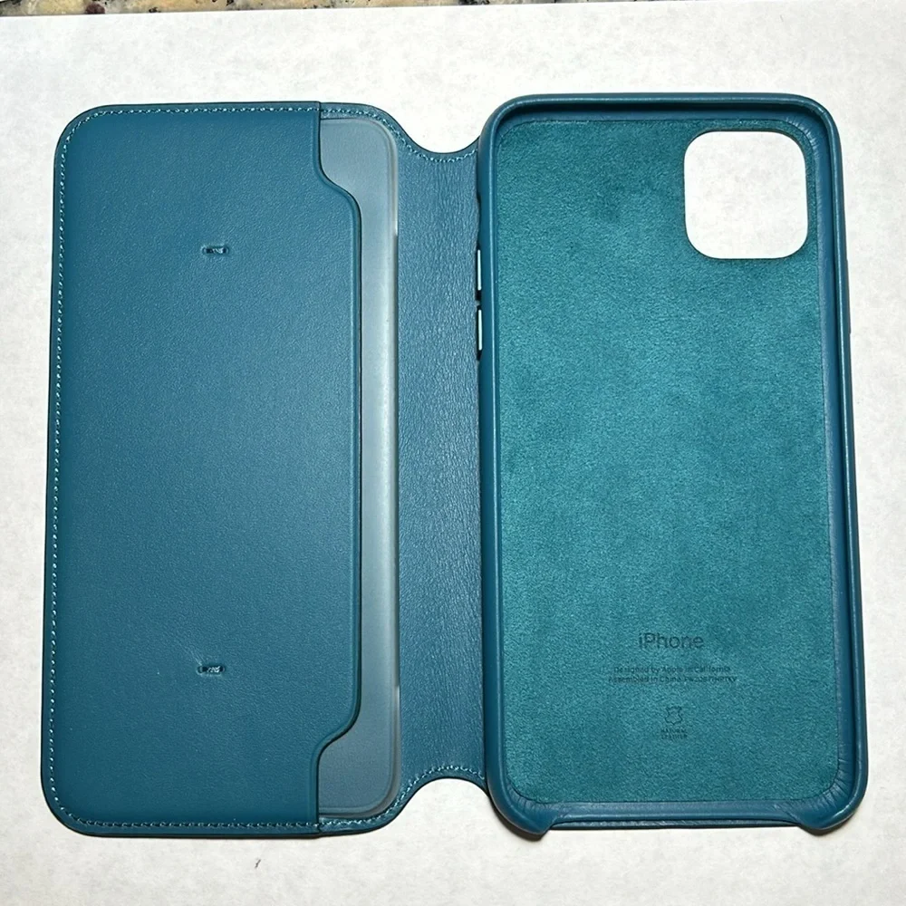 Genuine‎ Apple iPhone 11 Pro Leather Folio case